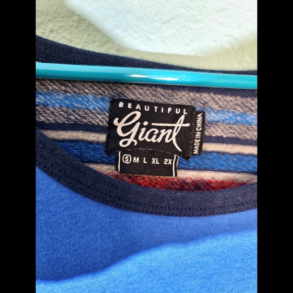 Beautiful Giant Tank Top Mens Small Navajo Print Boho Chest Pocket Sleeveless - Picture 2 of 3